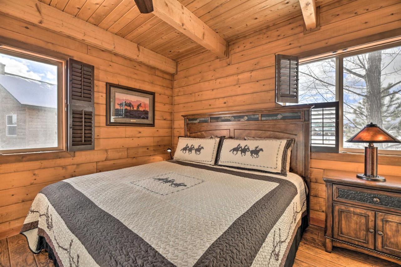 Rustic Village Lake Cabin Escape With Deck And Grill! باغوسا سبرينغز المظهر الخارجي الصورة